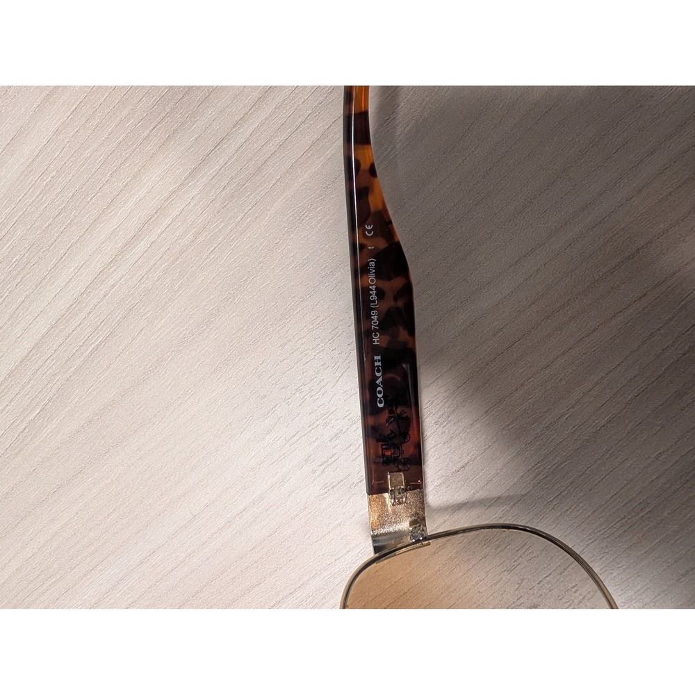 Coach, Olivia Aviator Sunglasses, Light Gold Dark Tortoise HC 7049 L944, W/ Case - Picture 6 of 9